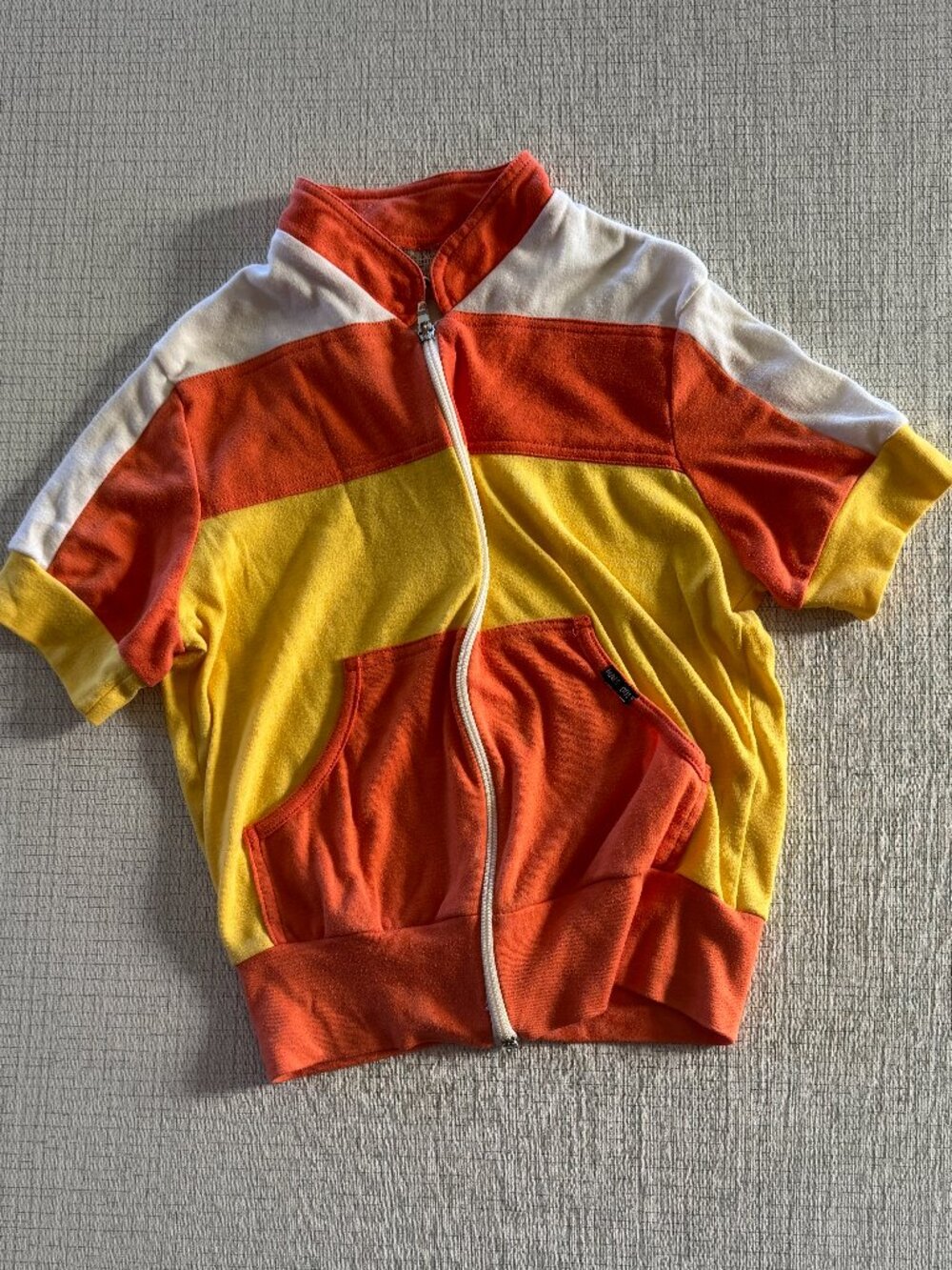 Vintage Kids Mais Oui Colorblock Zip Front Kangaroo Pocket Shirt, M